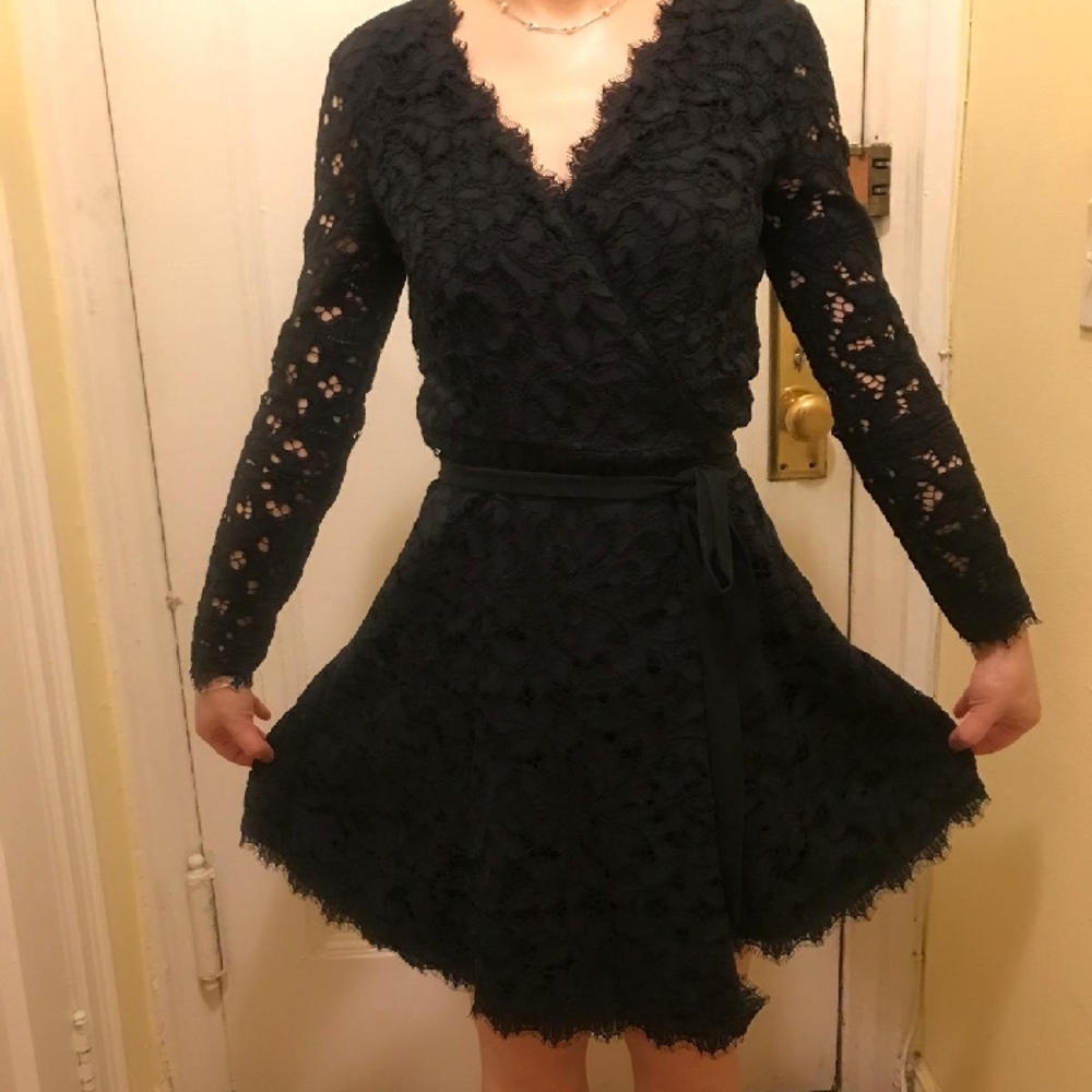 ❤️DVF Black Lace Mini Dress❤️